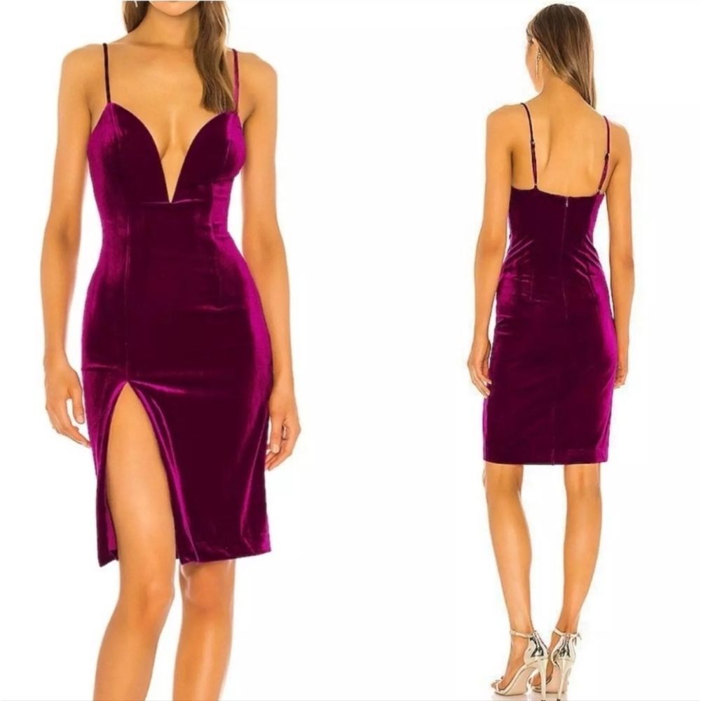 NBD NWT Revolve‎ - Shana Dress Magenta Velvet Low Cut Side Slit Women's Small
